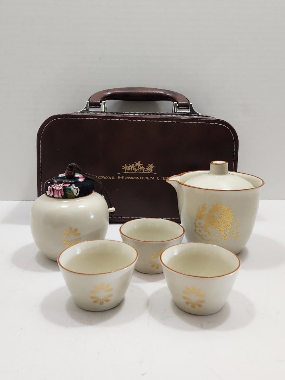 NEW Royal Hawaiian Center Lunar New Year Travel Tea Set - Year of the Horse